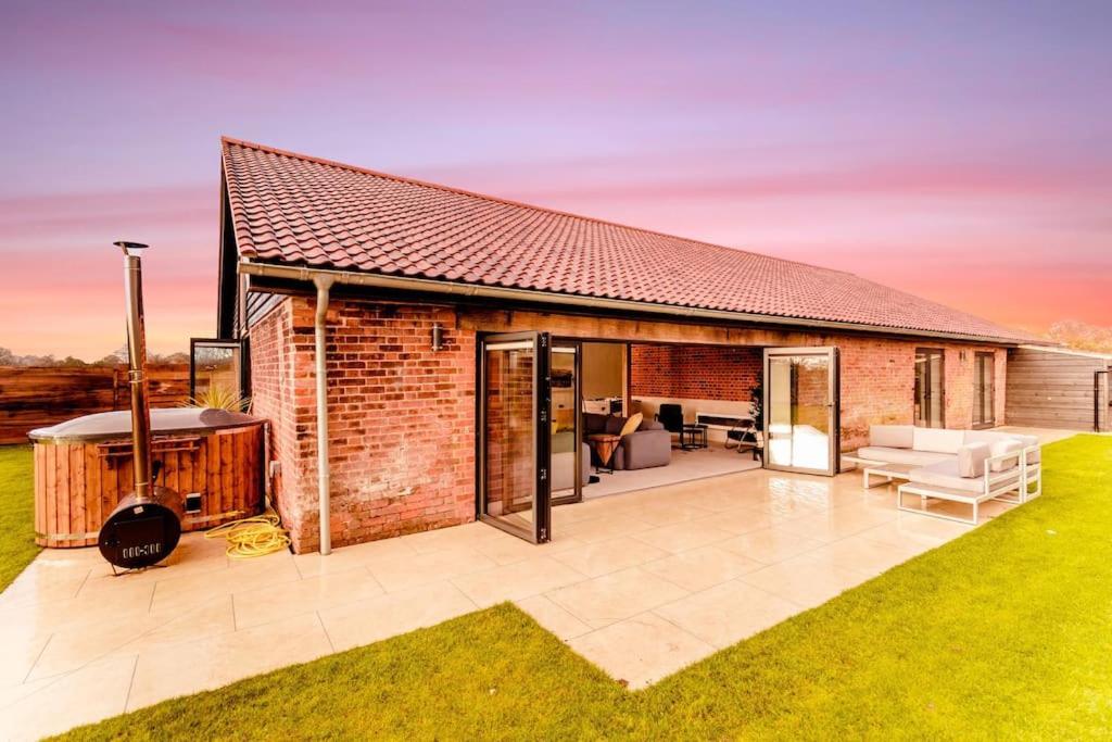 Beautiful Barn Conversion Close To The Broads Dilham Εξωτερικό φωτογραφία