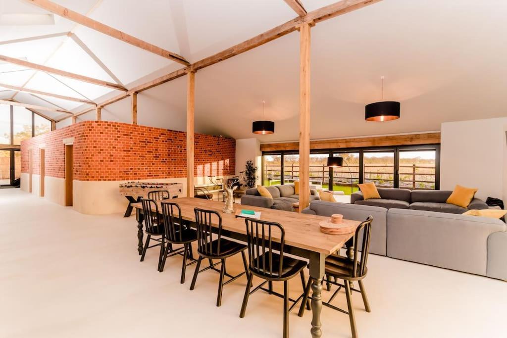 Beautiful Barn Conversion Close To The Broads Dilham Εξωτερικό φωτογραφία